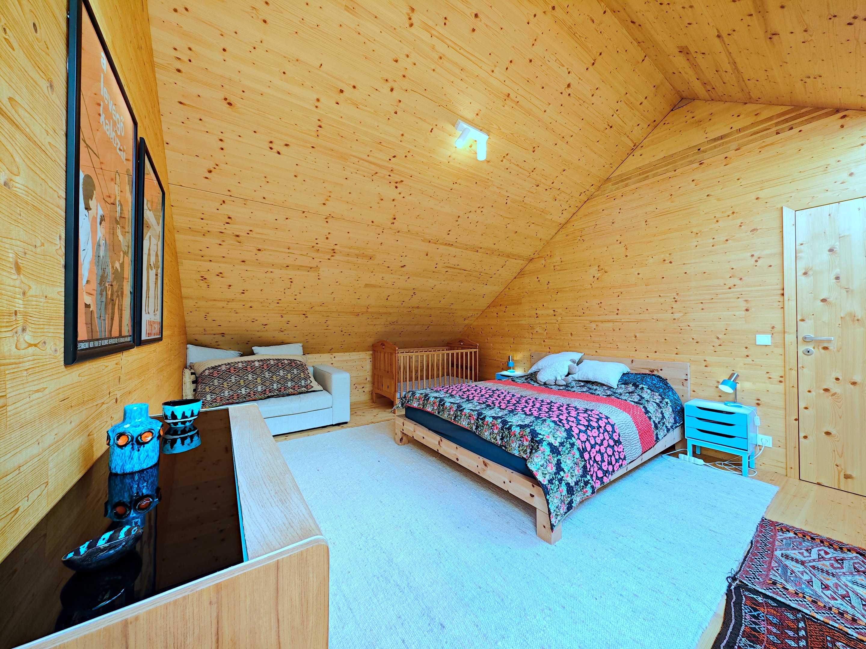 Skandináv luxusvilla és high-tech okosotthon Almádiban