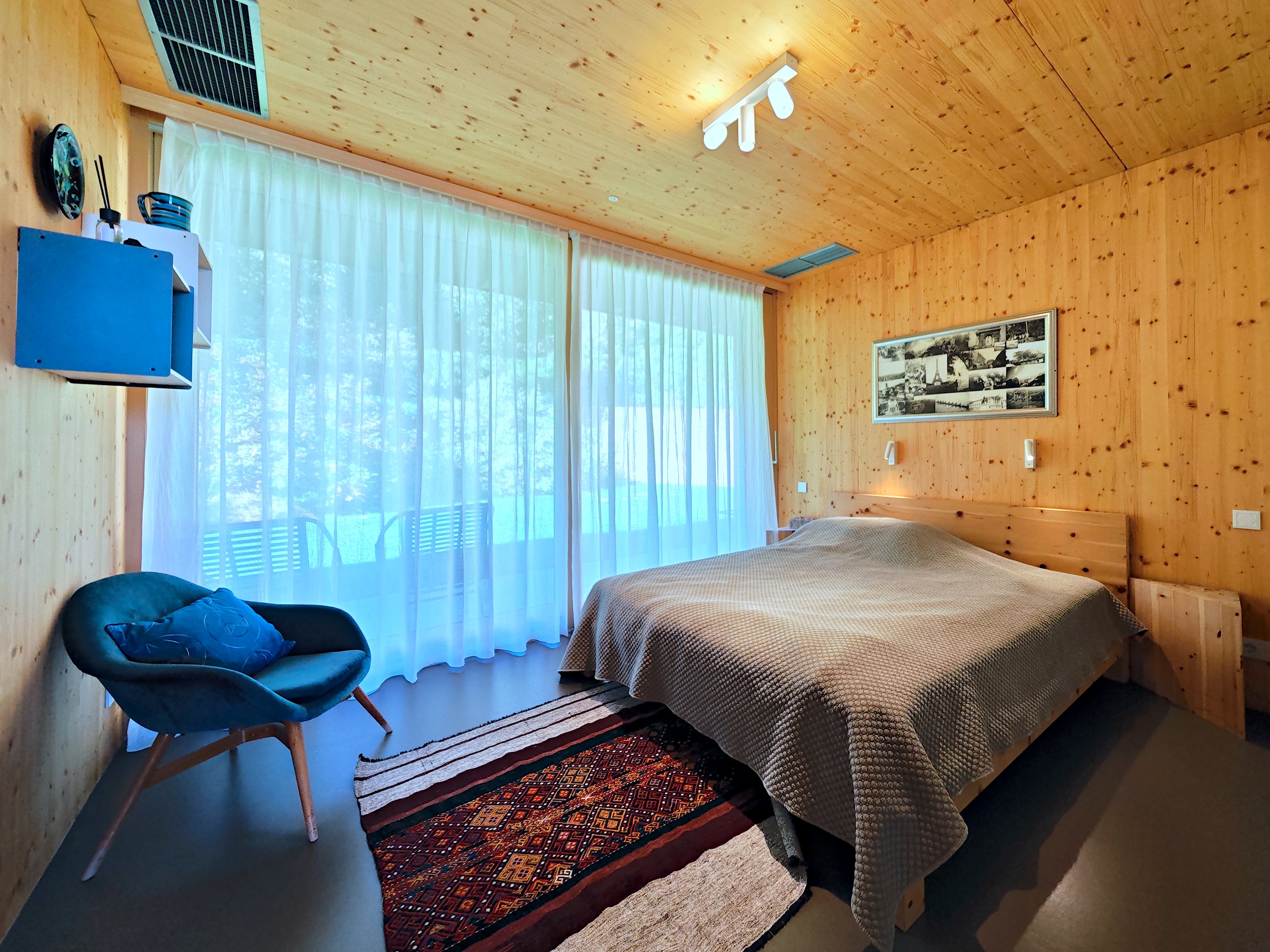 Skandináv luxusvilla és high-tech okosotthon Almádiban